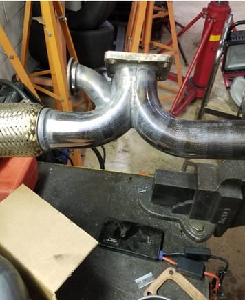 Original On3 wastegate location, had bad creep as soon as Ubused cutout and bigger intercooler. Pipe was cut off and welded shut