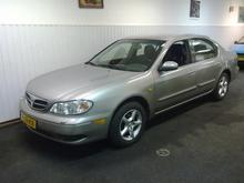 Nissan Maxima 2.0 v6 automatic year 2000