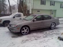 new i30 just bought it and the wheels so of course it snows