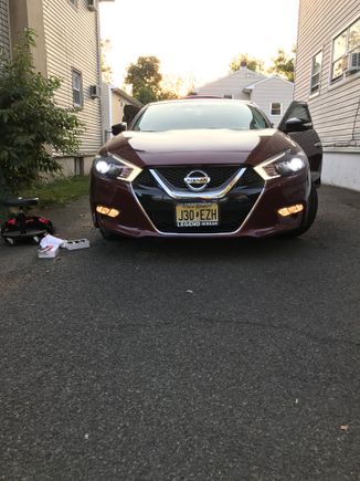 LED low beams. Fogs on deck.