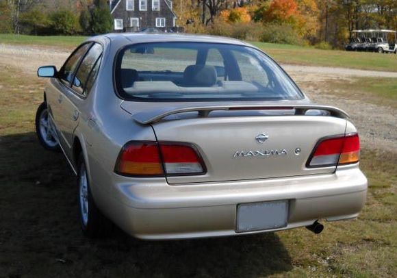 I'm running her with Falken Ziex ZE912 tires (225/50R16). They grip the road pretty well and give a comfortable ride.