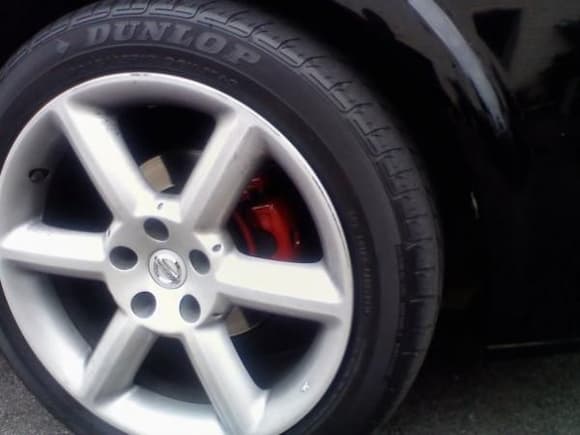 350 rims red calipers