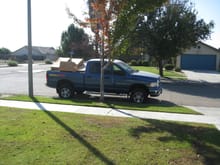 The good old "All in the family" 2003 Dodge RAM 2500HD 5.7 HEMI 4X4... Ready for work... :)
