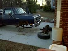 Slow process of adding a 4'' Rough Country suspension lift to my old off road toy