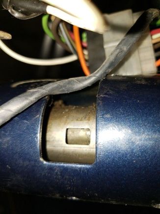 Area of the column where the toggle attaches.