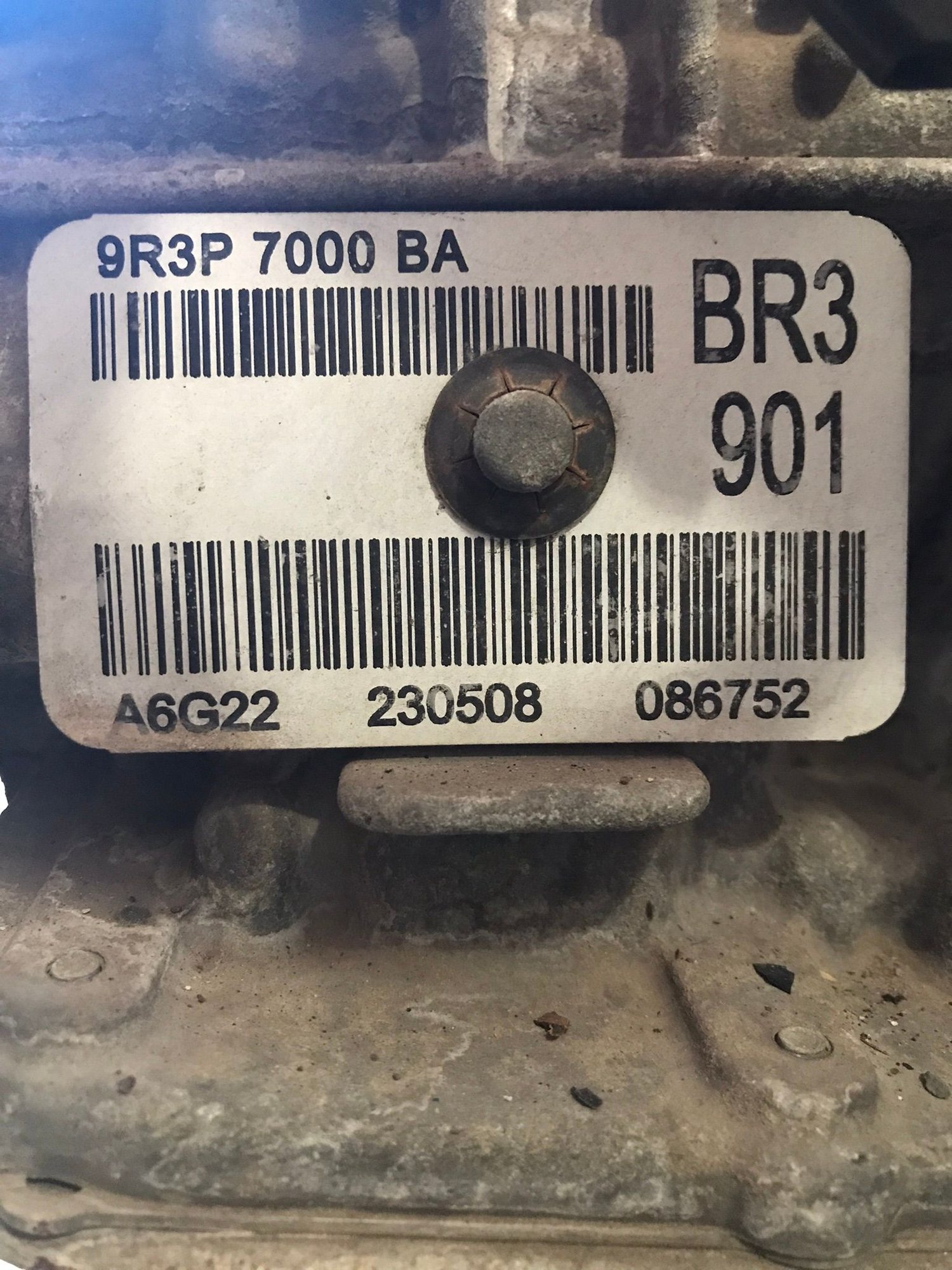 Does anyone know what transmission this is 4.0 v6 sohc transmission 2009 mustang it doesn�t look like a 5r55w or a 5r55s bell housing my starter isn�t on the right it�s on the left lmk plz and thank you 