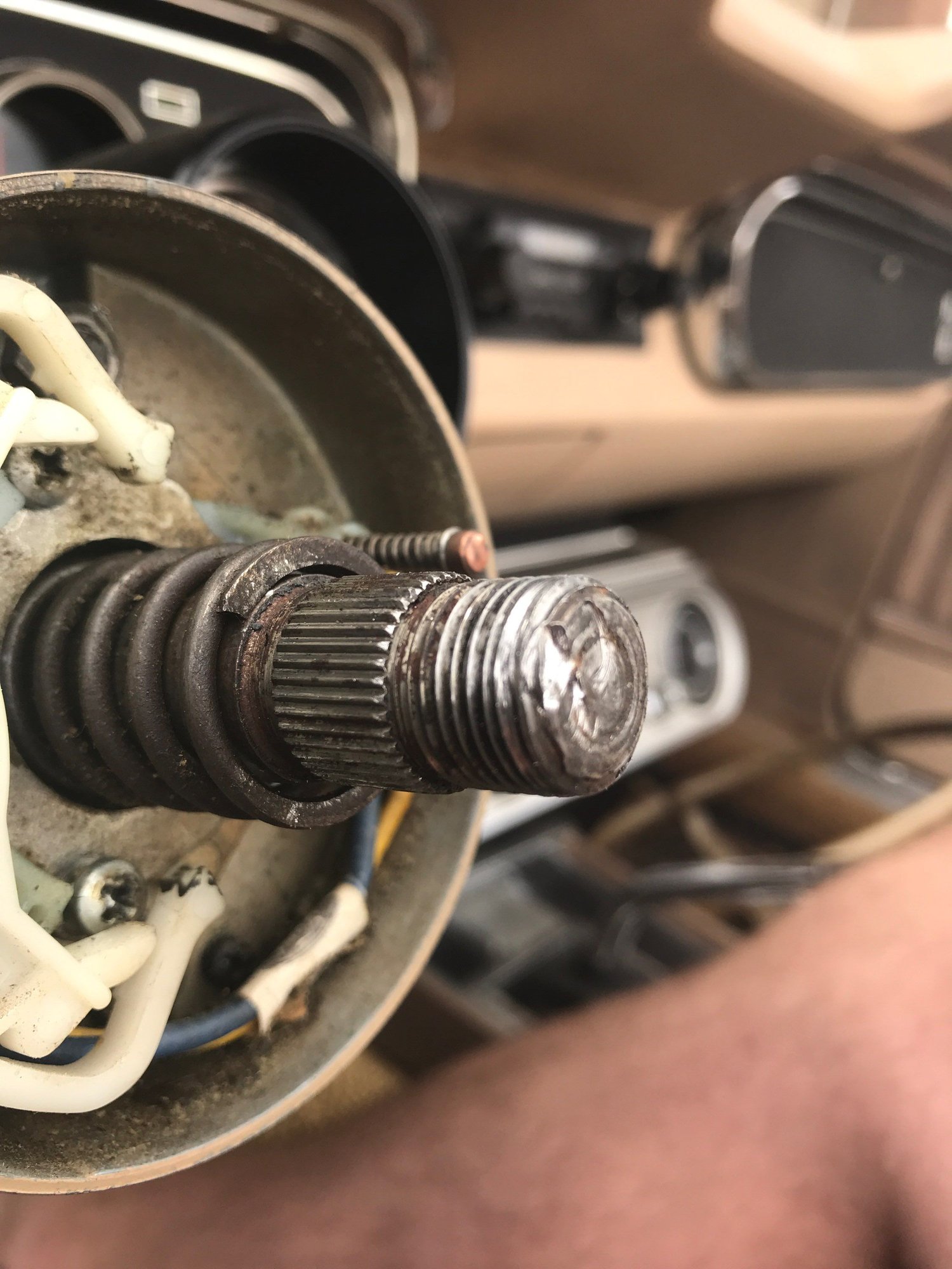 65 steering shaft thread size