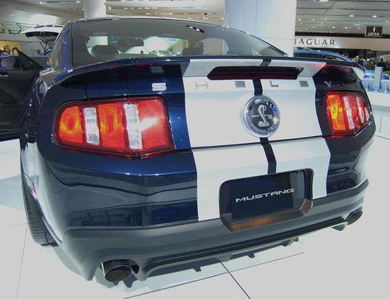 2010 Ford Mustang Shelby GT500 Drivers Rear Corner