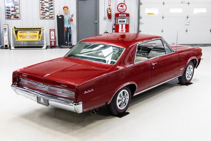 1964 Pontiac GTO Hardtop 389 Tri-Power