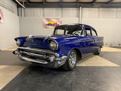 1957 Chevrolet Post