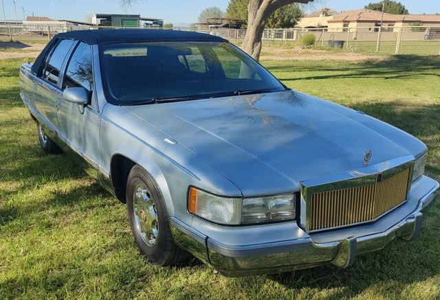 1994 Cadillac Fleetwood Brougham-Auction Ends 4/19