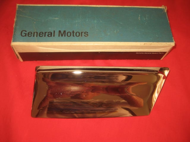 NOS 1966 Pontiac GTO left front fender moulding