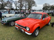 Bubble arched Escort mk1 looked superb