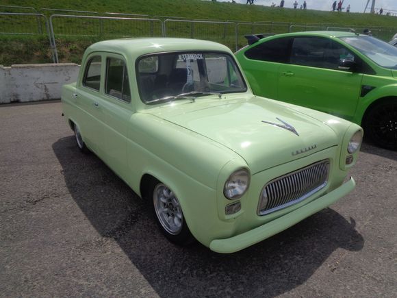 There were quite a few 100e/Prefects on display.
A lot had different engines etc.