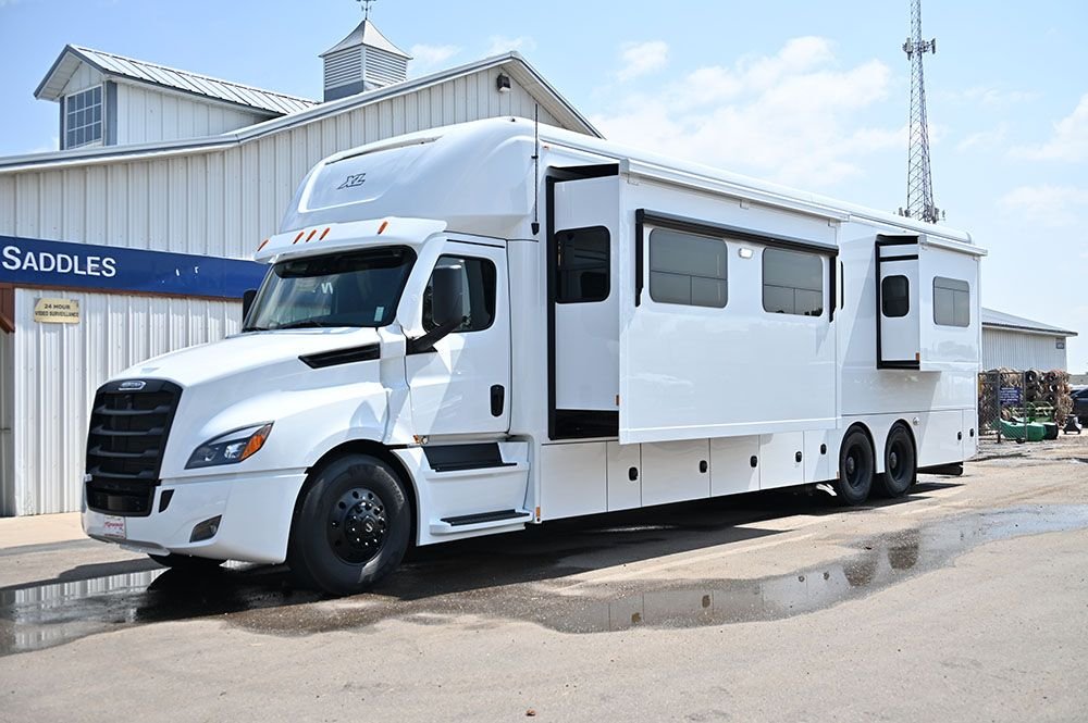 2024 Renegade XL 45' Super C Coach Bunk House Model X45BBC for Sale in