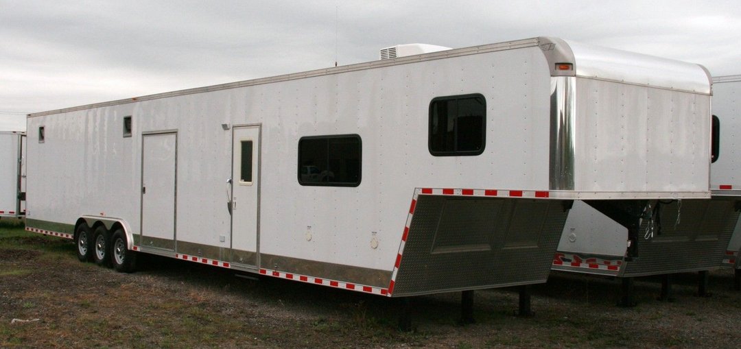 2024 48' Vintage Outlaw w/ Living Quarters for Sale in Marengo, IL RacingJunk