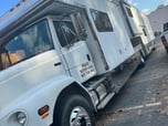 2000 Freightliner Toter, low miles with 06 stacker!  for sale $110,000 