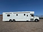 2014 SHOWHAULER 45FT MOTORCOACH