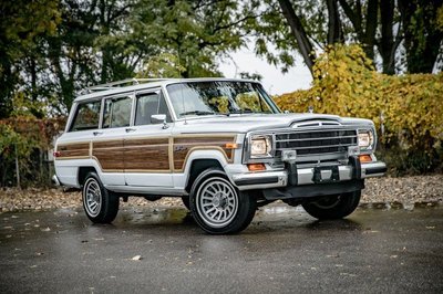 1990 Jeep Grand Wagoneer  for sale $39,900 