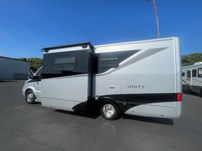 2016 Leisure Travel Vans Unity U24MB 