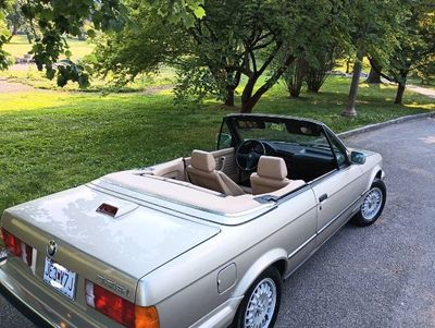 1988 BMW 325i  for sale $12,995 