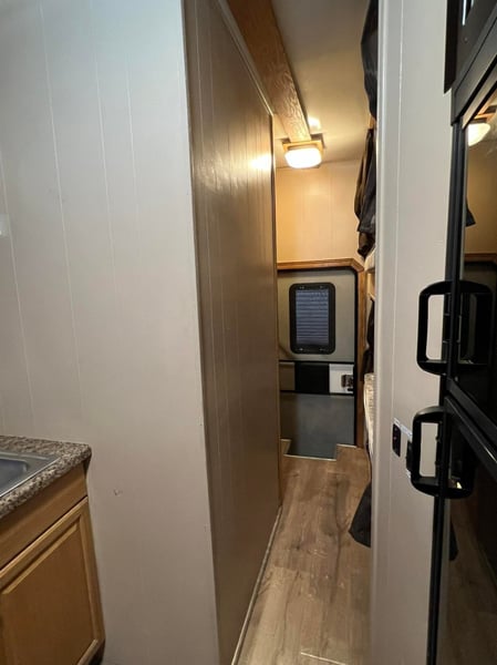 2002 K&C Conversions toterhome on Freightliner chassis  for Sale $82,000 