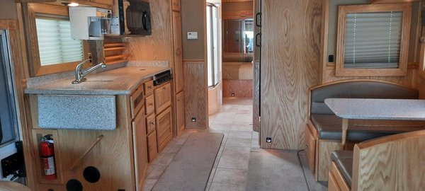 2008 Renegade 42' 2-Slide Motorhome/Toterhome 5,123 Miles