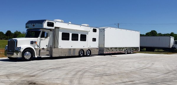 2006 S&S hauler with liftgate trailer for Sale $269,000