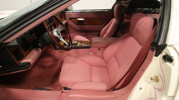 1985 Chevrolet Corvette  for Sale $20,995 