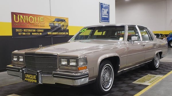 1985 Cadillac Fleetwood  for Sale $21,900 