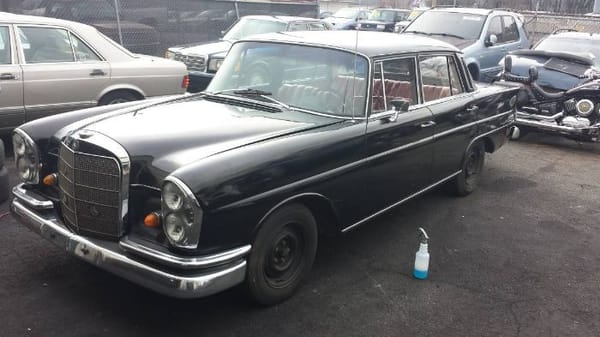 1963 Mercedes-Benz 220b  for Sale $11,795 