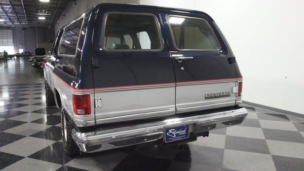 1990 Chevrolet Suburban for Sale $23,995