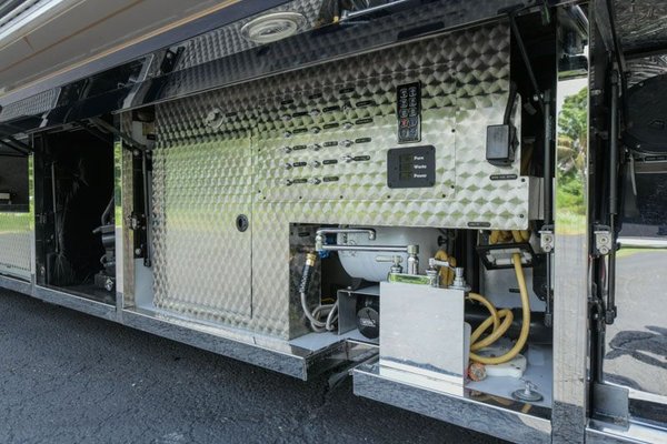 2013 Newell 2020P
