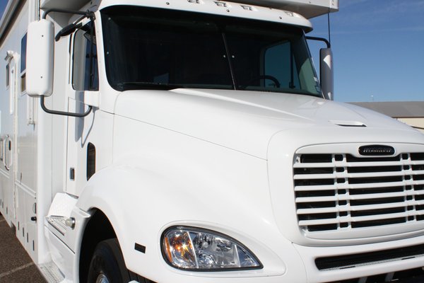 2008 Haulmark/ Pre-emission chassis for Sale $159,995