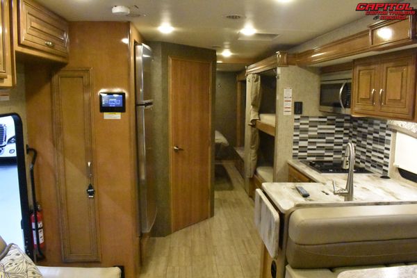 2019 Thor Motor Coach BB35 Magnitude