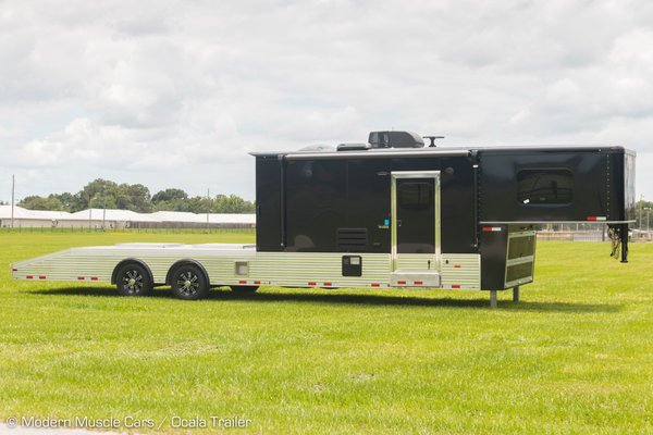 2021 Sundowner 2286KM - 40' Krawler Hauler