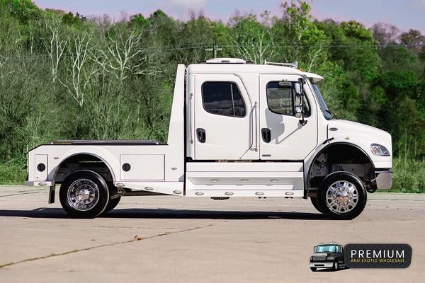 2009 FREIGHTLINER 4X4 SPORTCHASSIS CUMMINS 330HP  for Sale $137,500 