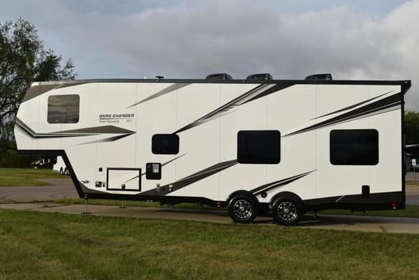 ATC 36' 5TH WHEEL GAME CHANGER PRO SERIES TOY HAULER  for Sale $0 