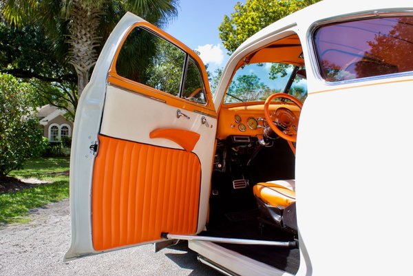 1947 Chevrolet Fleetline Aero Sedan / SUPER High Show Qualit