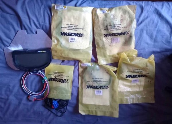 Racepak IQ3 Dash & 4 sending units  for Sale $1,500 