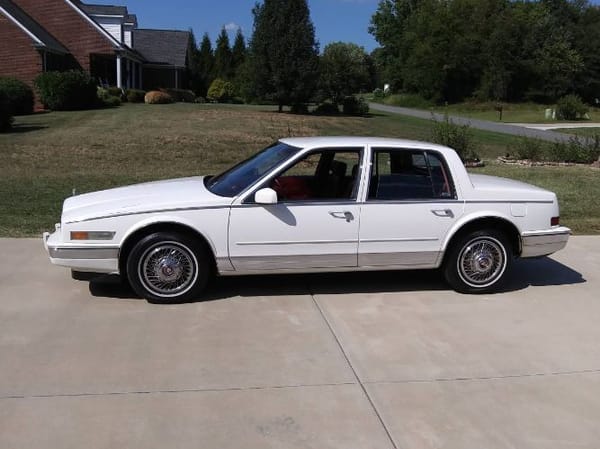 1988 Cadillac Seville  for Sale $8,995 