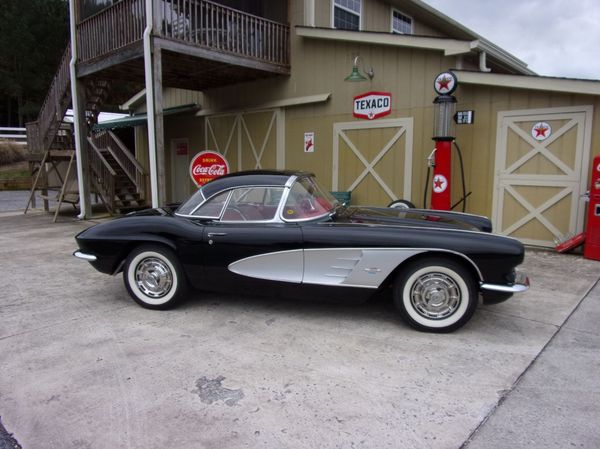 1961 Chevrolet Corvette Convertible for Sale $59,500