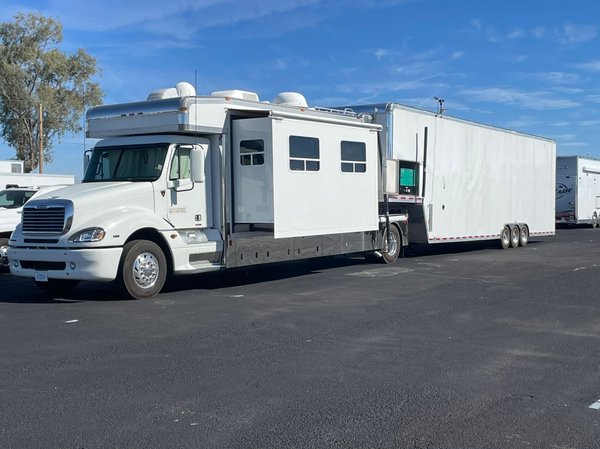 2005 Haulmark Toterhome and 44' RC 2 car stacker trailer  for Sale $200,000 