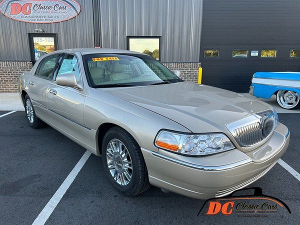 2006 Lincoln Town Car 