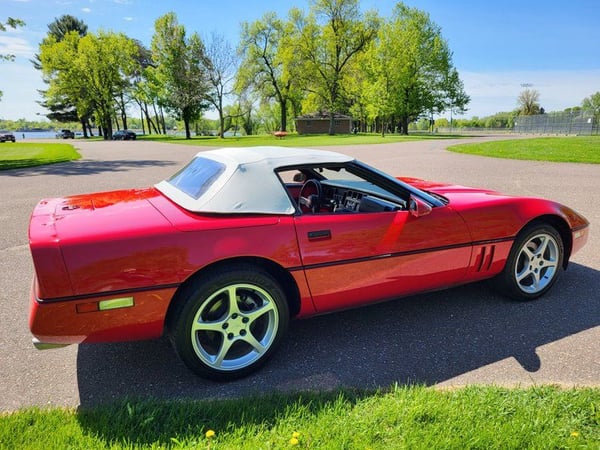 1989 Chevrolet Corvette Convertible  for Sale $10,900 