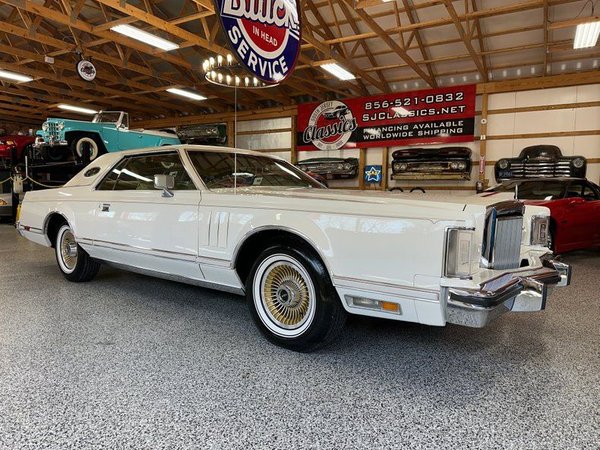 1977 Lincoln Continental  for Sale $21,900 