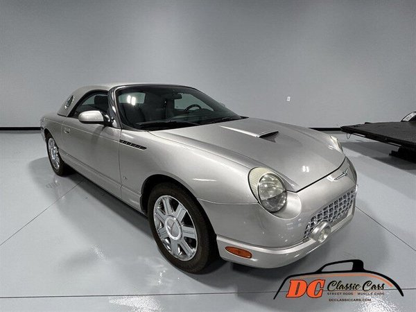 2004 Ford Thunderbird 