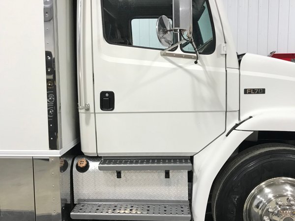 2004 Renegade 17’ Toterhome Conversion for Sale $72,990