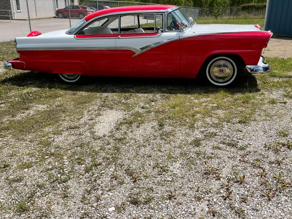 1956 Ford Victoria