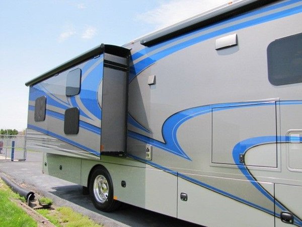2019 Renegade Motorhome Valencia 38BB for Sale $204,900
